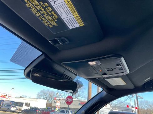 Used 2024 Toyota Tacoma TRD Off-Road image 24