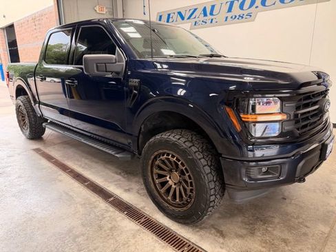 Used 2024 Ford F150 XLT w/ XLT Black Appearance Package AWD/4WD image 3