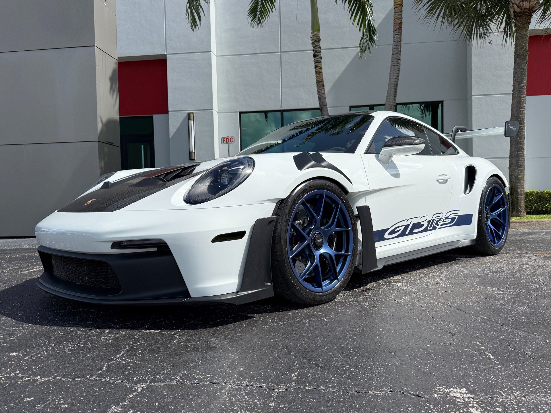 Used 2025 Porsche 911 GT3 RS RWD image 12