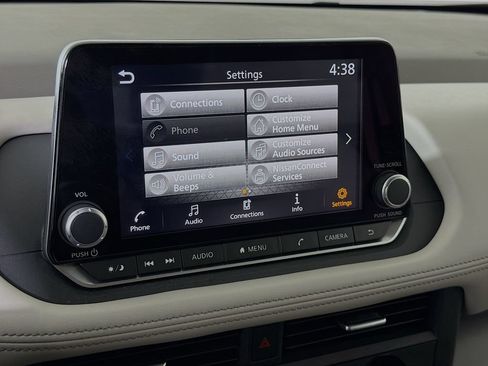 Used 2023 Nissan Rogue SV FWD image 34