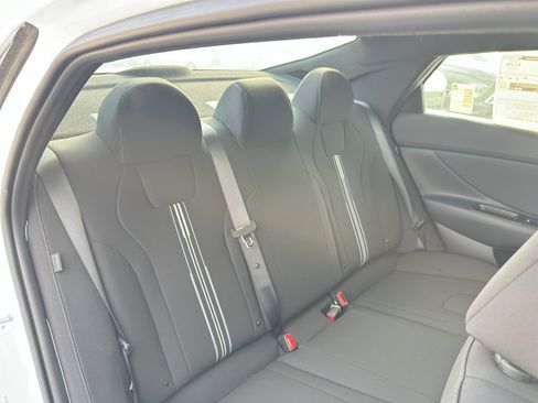 New 2025 Hyundai Elantra Sport image 30