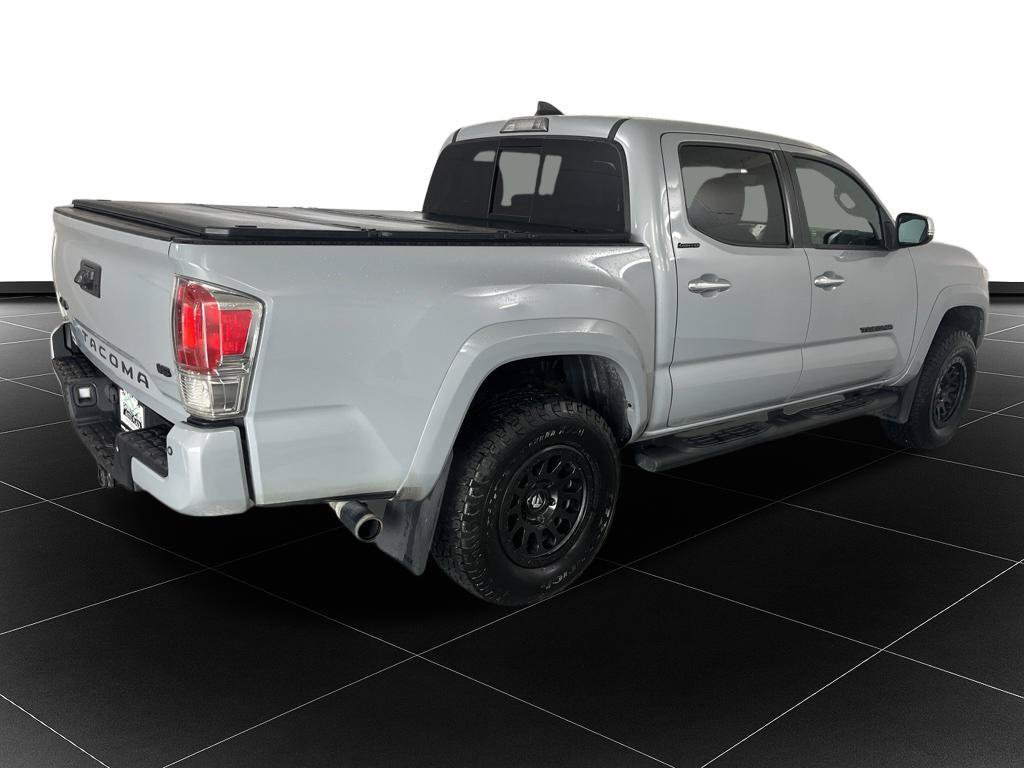 Used 2019 Toyota Tacoma Limited AWD/4WD image 5
