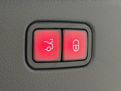 New 2026 Mercedes-Benz S 580 4MATIC Sedan image 24