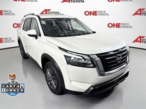 Used 2024 Nissan Pathfinder SV FWD image 1