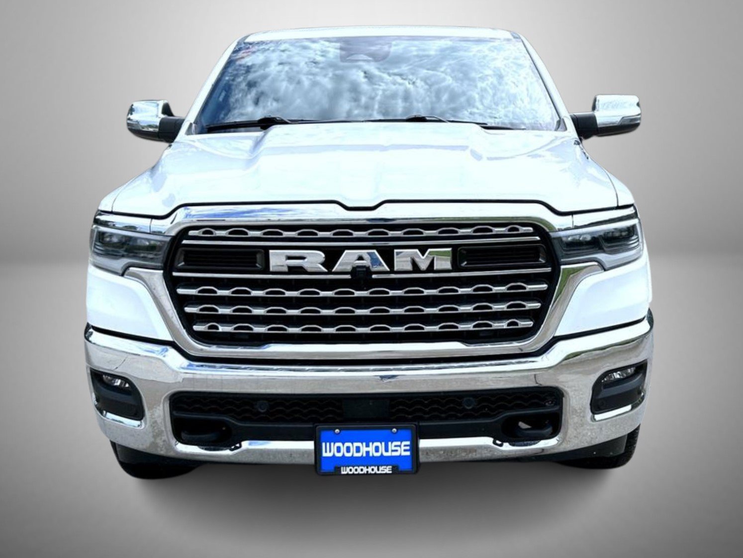 Used 2025 RAM 1500 Limited AWD/4WD image 2