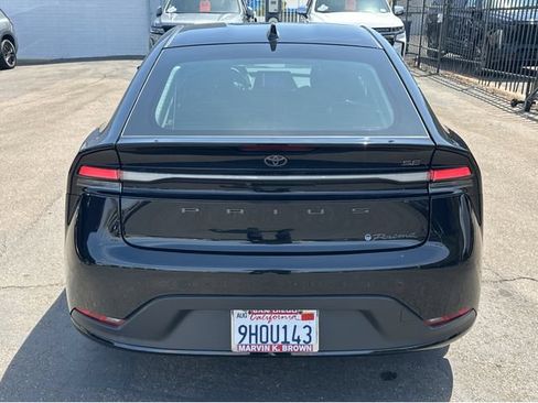 Used 2023 Toyota Prius Prime FWD image 13
