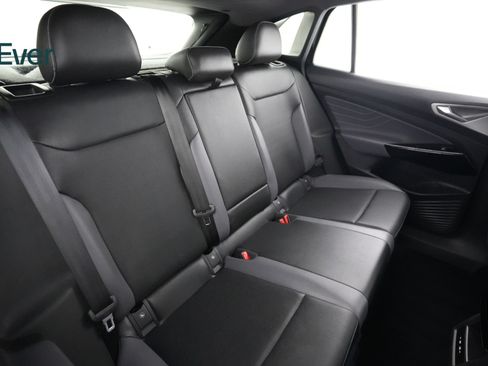 Used 2023 Volkswagen ID.4 Pro S RWD image 5