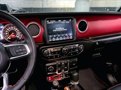 Used 2023 Jeep Wrangler Unlimited Rubicon w/ Cold Weather Group image 9