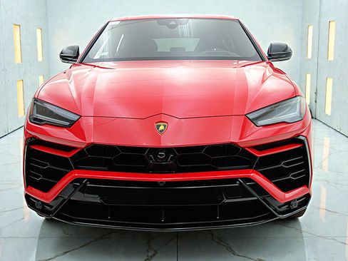 Used 2022 Lamborghini Urus image 23