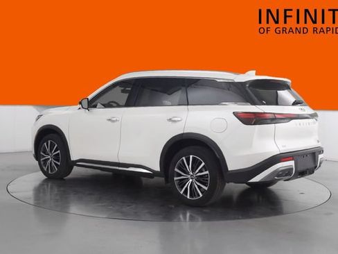 Used 2022 INFINITI QX60 Sensory w/ Vision Package AWD/4WD image 5