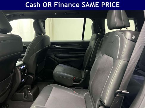 Used 2025 Jeep Grand Cherokee L Laredo w/ Luxury Tech Group I AWD/4WD image 14