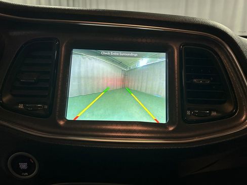 Used 2017 Dodge Challenger GT w/ Technology Group image 18