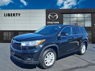 Used 2015 Toyota Highlander LE image 1