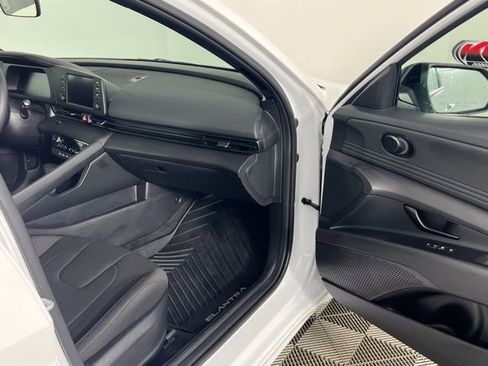 Used 2025 Hyundai Elantra Sport w/ Cargo Package image 28