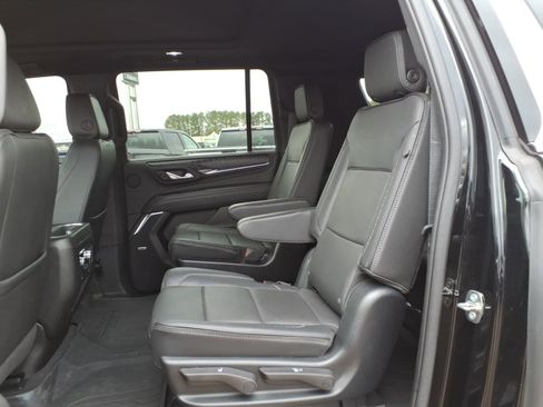 Used 2023 GMC Yukon XL Denali w/ LPO, Floor Liner Package image 22