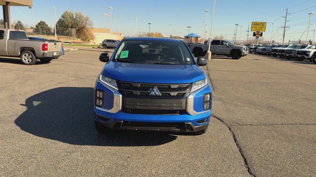 Used 2026 Mitsubishi Outlander Sport LE AWD/4WD image 3