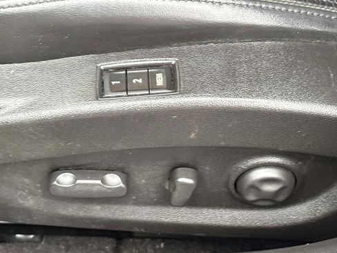 Used 2012 Buick LaCrosse Premium image 23