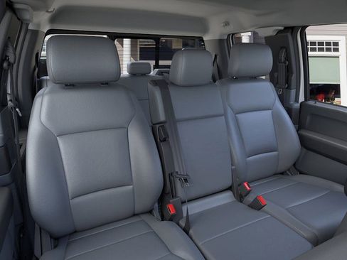 New 2026 Ford F550 4x4 Supercab Super Duty image 10