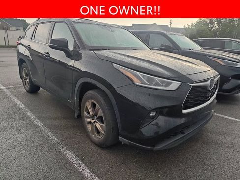 Used 2023 Toyota Highlander Bronze Edition AWD/4WD image 3