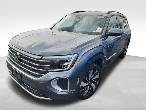 Used 2024 Volkswagen Atlas SE image 6
