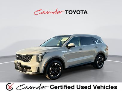 Used 2025 Kia Sorento S w/ Panoramic Sunroof Package
