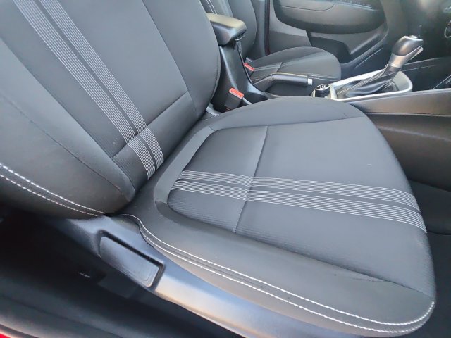 Used 2023 Hyundai Venue FWD image 29