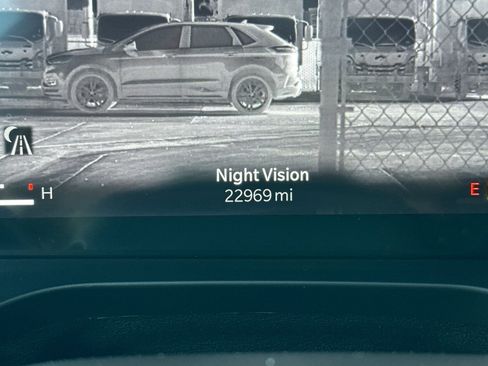 Used 2023 Jeep Grand Cherokee L Summit image 36