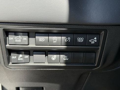 Used 2022 Toyota Tundra Platinum RWD image 25