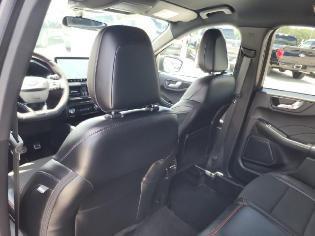 Used 2023 Ford Escape ST-Line w/ Tech Pack #1 AWD/4WD image 13