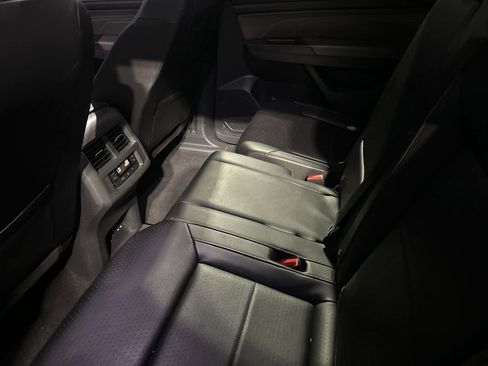 Used 2022 Volkswagen Atlas SE image 5