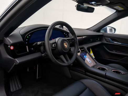 New 2026 Porsche Taycan image 4
