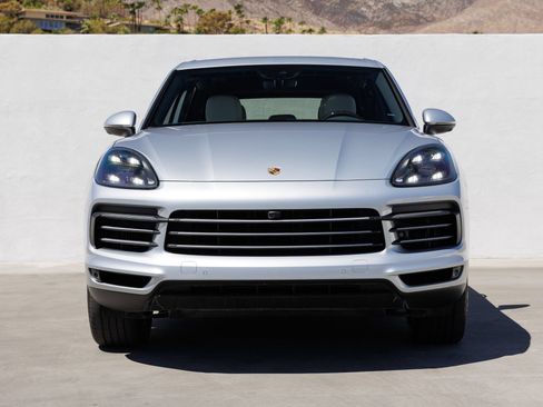 Certified 2019 Porsche Cayenne S AWD/4WD image 10