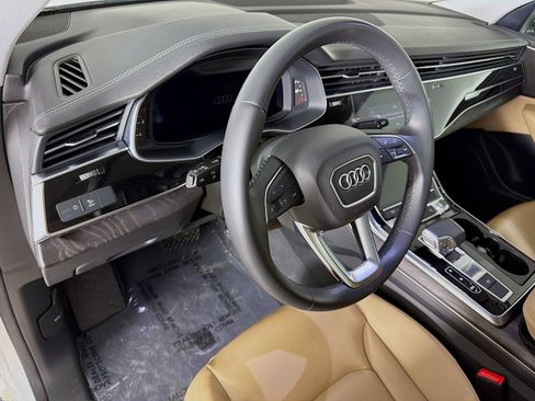 Used 2023 Audi Q8 Premium w/ Convenience Package AWD/4WD image 9