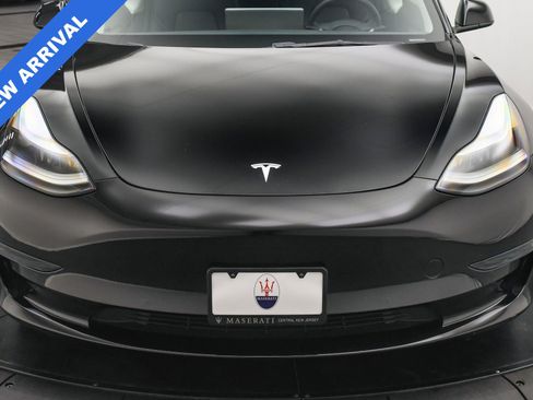 Used 2022 Tesla Model 3 image 26