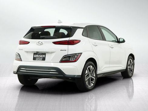 Certified 2023 Hyundai Kona Limited w/ Cargo Package FWD image 5