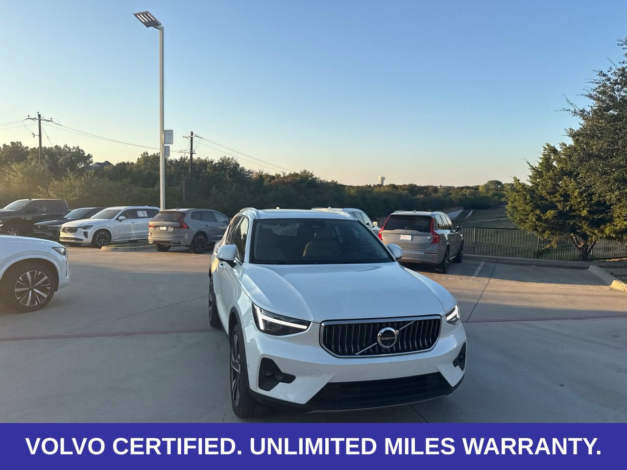 Certified 2024 Volvo XC40 B5 Ultimate w/ Protection Package Premier AWD/4WD image 7