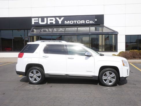 Used 2014 GMC Terrain SLT image 1