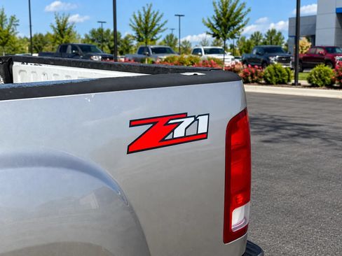Used 2008 GMC Sierra 1500 SLT w/ All-Terrain Package RWD image 13