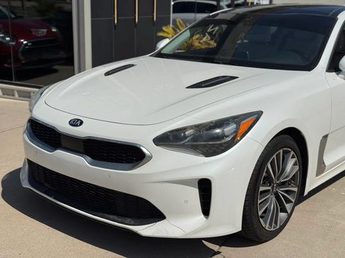 Used 2018 Kia Stinger Premium RWD image 44