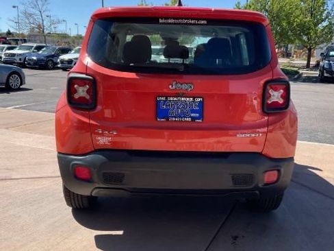 Used 2017 Jeep Renegade Sport w/ Power & Air Group AWD/4WD image 7