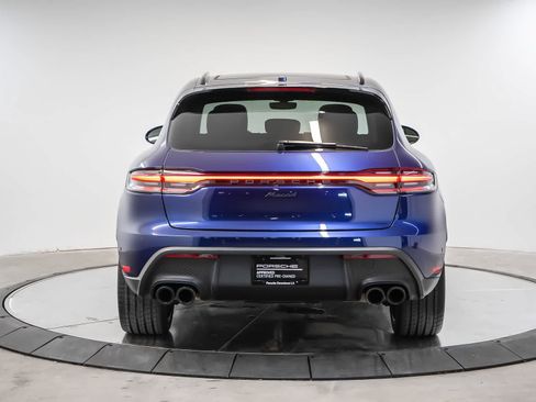 Certified 2024 Porsche Macan AWD/4WD image 10