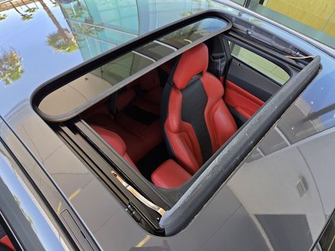 Used 2025 BMW M4 Competition RWD image 21