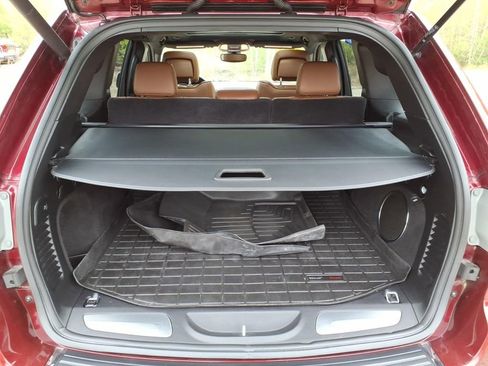 Used 2021 Jeep Grand Cherokee Overland AWD/4WD image 16