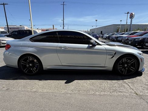 Used 2017 BMW M4 Coupe RWD image 2