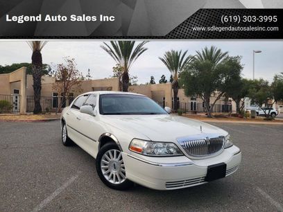 Used 2004 Lincoln Town Car Signature
