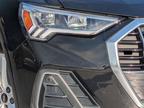 Used 2023 Audi Q3 2.0T Premium w/ Convenience Package image 24