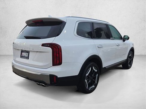 Used 2025 Kia Telluride S image 5