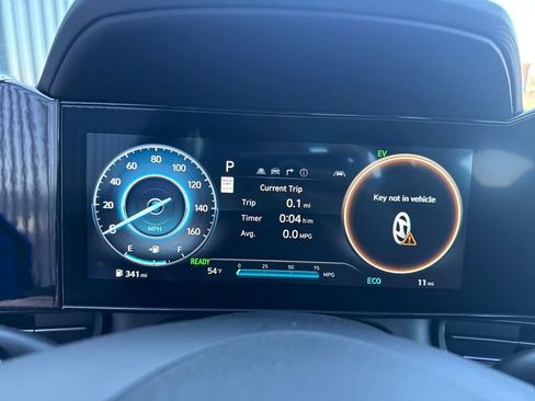 New 2026 Hyundai Elantra Sport FWD image 24
