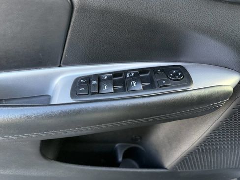 Used 2018 Dodge Journey SE w/ Connectivity Group image 16