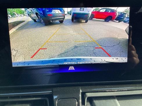 Used 2025 Chevrolet TrailBlazer LT AWD/4WD image 21
